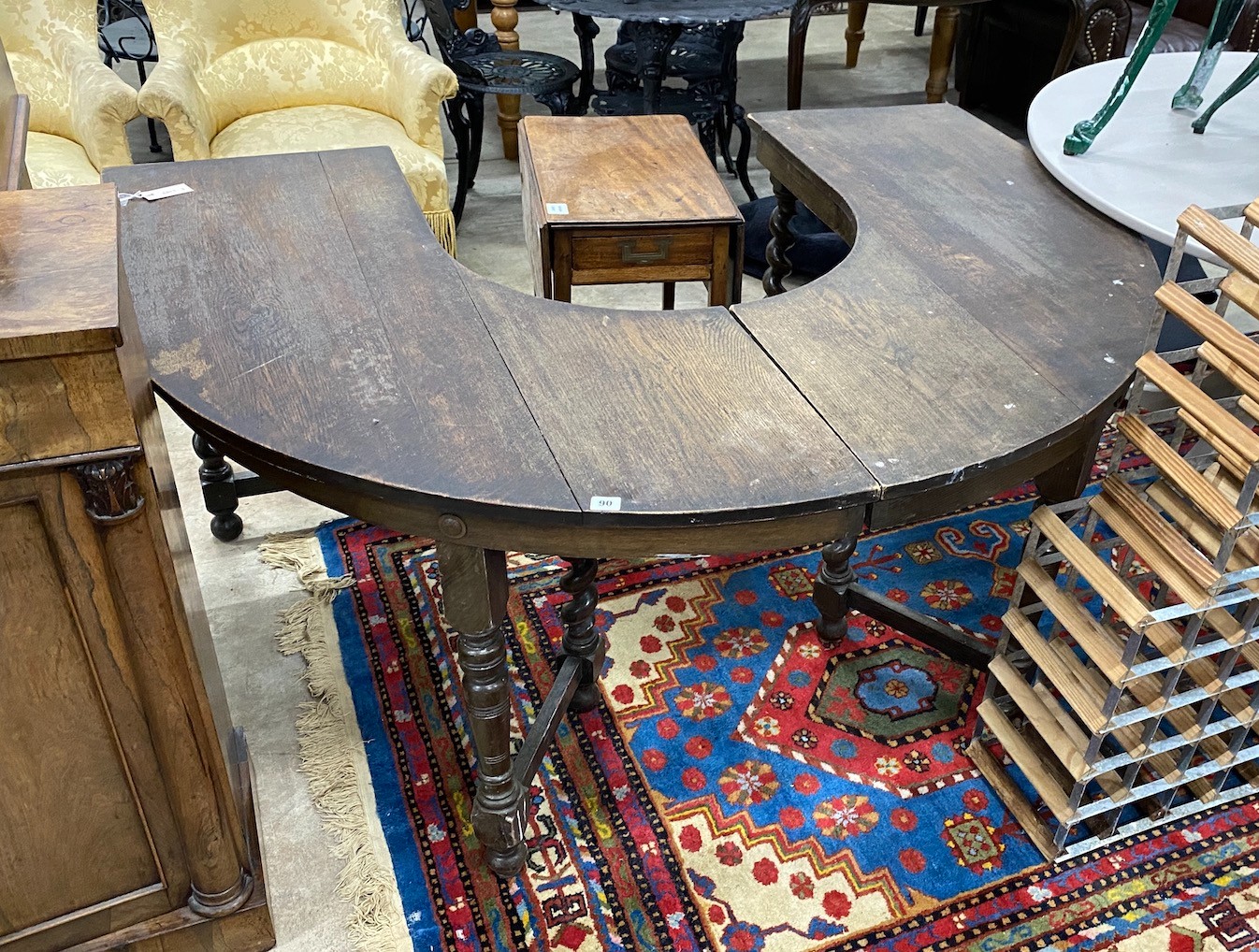 A late Victorian oak 'hunt' table, length 157cm, width 120cm, height 70cm